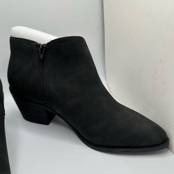 CUSHIONAIRE Women's cut out ankle bootie +Memory Foam 10 WIDE BLACK - Picture 6 of 7